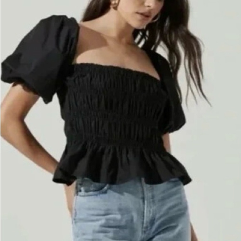 Astr Black Smocked Puff Sleeve Blouse